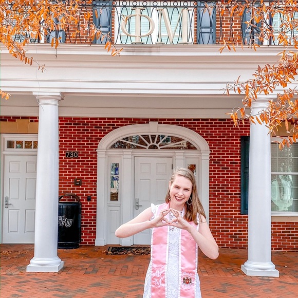 Meet your seller/buyer! - Picture 2 of 9